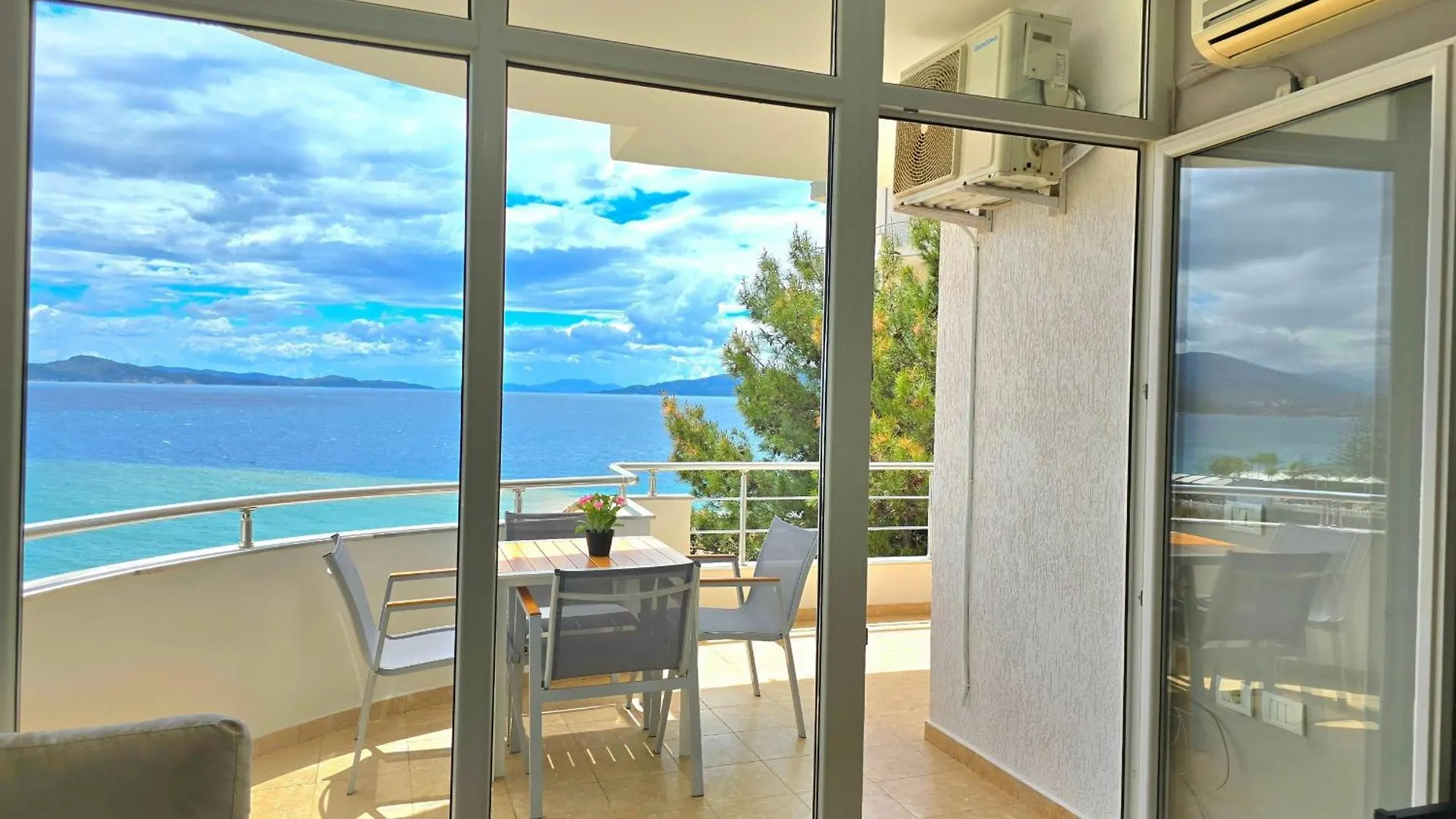 Happy Stay Ilir Sarande Apartment